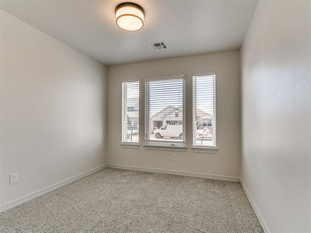 7708 Three Woods Lane, Yukon, OK 73099