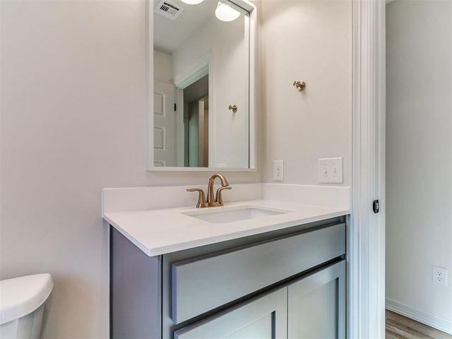 7708 Three Woods Lane, Yukon, OK 73099