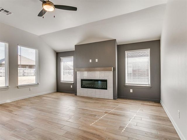 7708 Three Woods Lane, Yukon, OK 73099