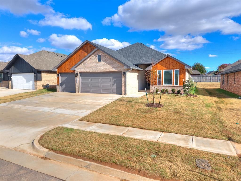 Image 1 of property listing at 7708 Three Woods Lane, Yukon, OK 73099