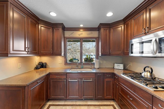 8119 Lower 129th Court, Apple Valley, MN 55124