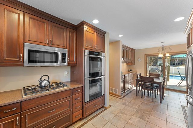 8119 Lower 129th Court, Apple Valley, MN 55124