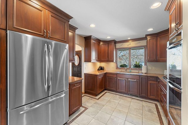 8119 Lower 129th Court, Apple Valley, MN 55124