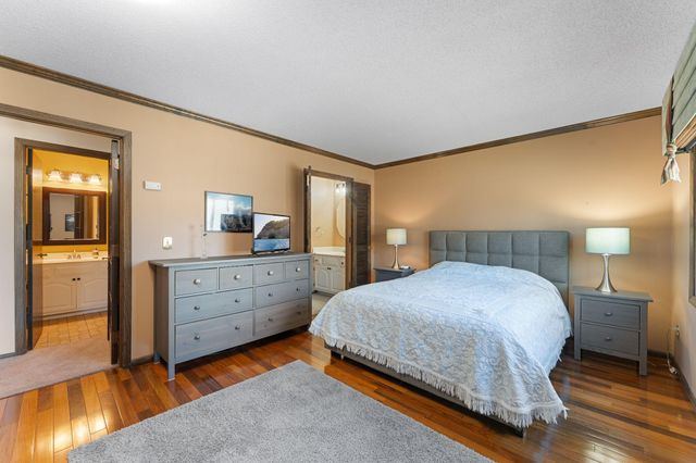 8119 Lower 129th Court, Apple Valley, MN 55124