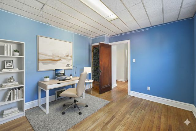 427 S Cornell Avenue, Villa Park, IL 60181