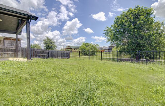 774 Cherrystone LOOP, Buda, TX 78610
