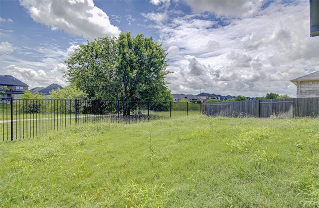 774 Cherrystone LOOP, Buda, TX 78610