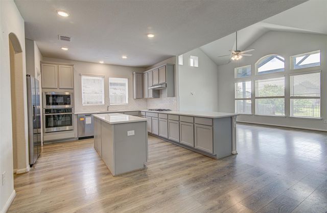 774 Cherrystone LOOP, Buda, TX 78610