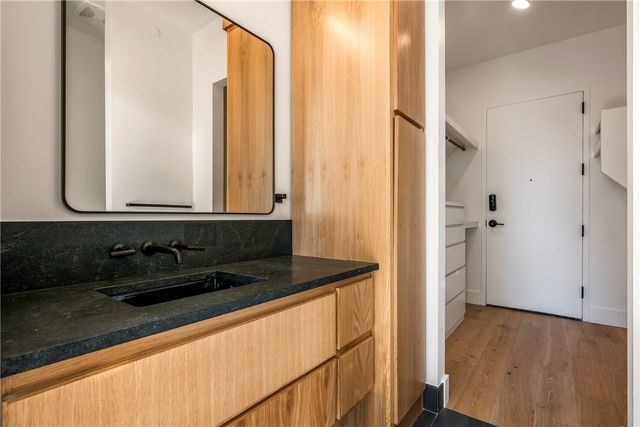 905 SE 4th 204, Bentonville, AR 72712