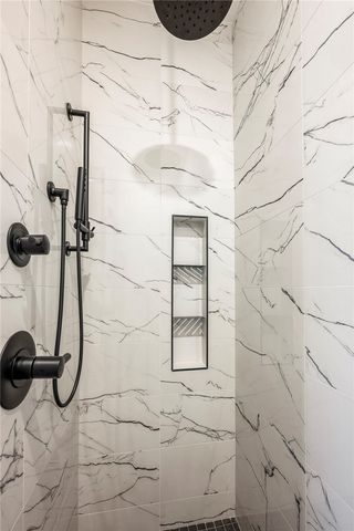 905 SE 4th 204, Bentonville, AR 72712