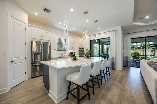 8143 Lucello TER S, Naples, FL 34114