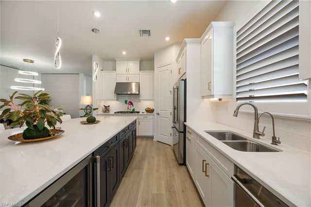 8143 Lucello TER S, Naples, FL 34114