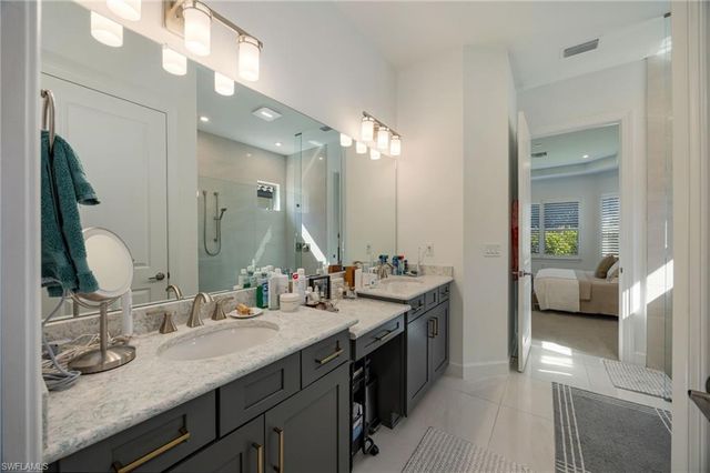 8143 Lucello TER S, Naples, FL 34114