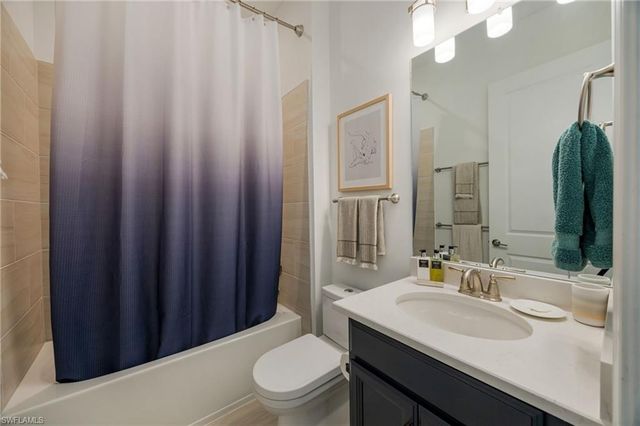 8143 Lucello TER S, Naples, FL 34114