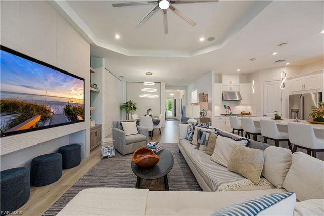 8143 Lucello TER S, Naples, FL 34114
