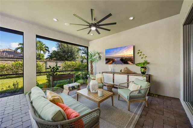 8143 Lucello TER S, Naples, FL 34114