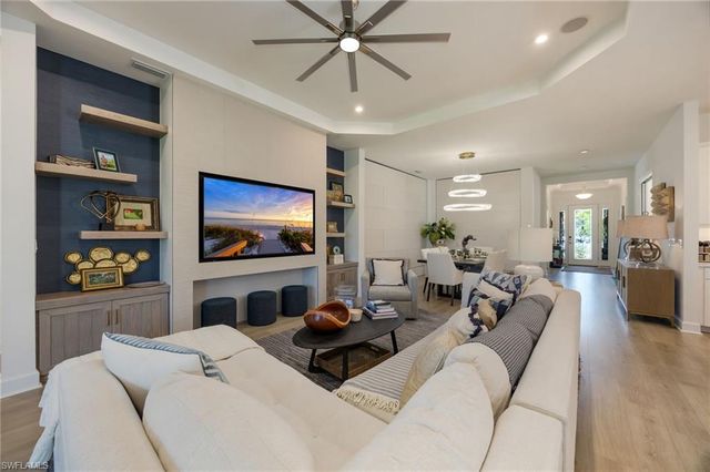 8143 Lucello TER S, Naples, FL 34114