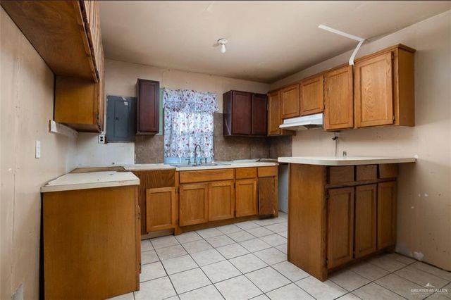 6304 E Valencia Drive, Edinburg, TX 78541