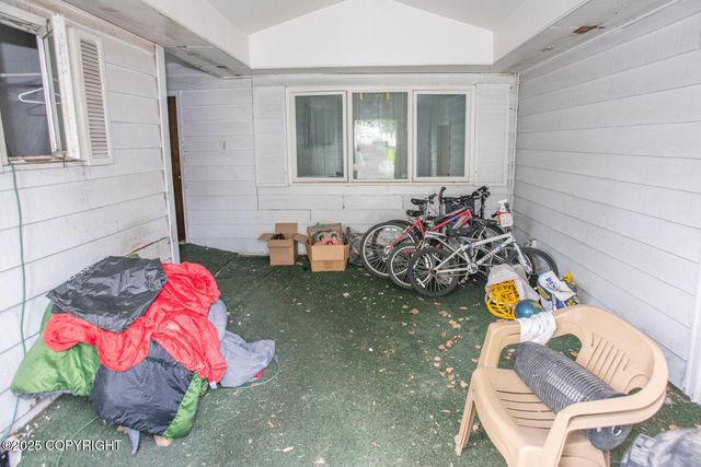 4904 Cambridge Way, Anchorage, AK 99503