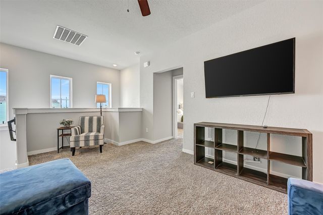 2403 Bay Breeze Drive, Kemah, TX 77565
