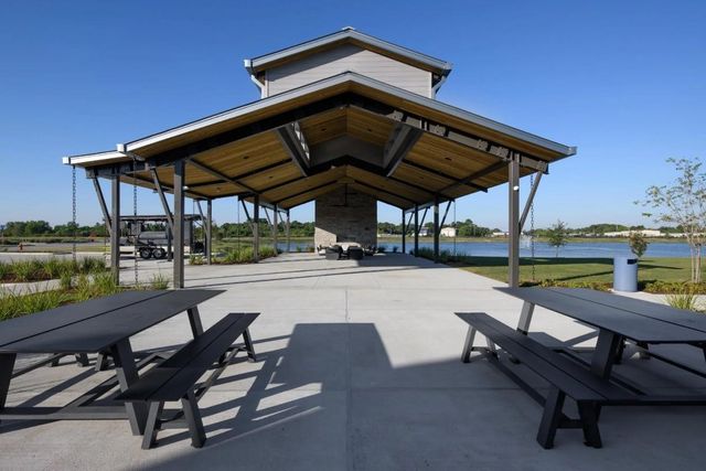 2403 Bay Breeze Drive, Kemah, TX 77565