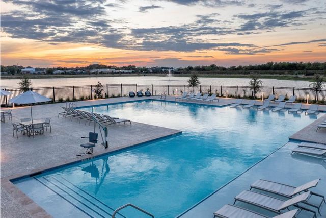 2403 Bay Breeze Drive, Kemah, TX 77565