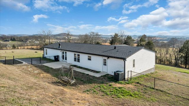 2096 Coleman Rd, Cornersville, TN 37047