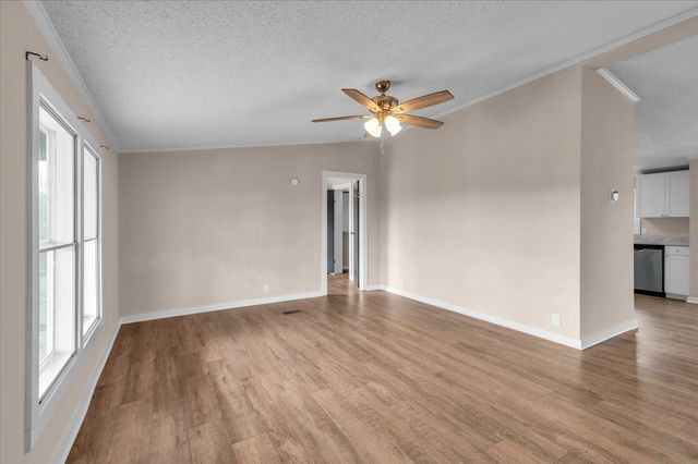 2096 Coleman Rd, Cornersville, TN 37047