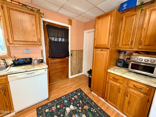 8 First Street, Waterford, NY 12188