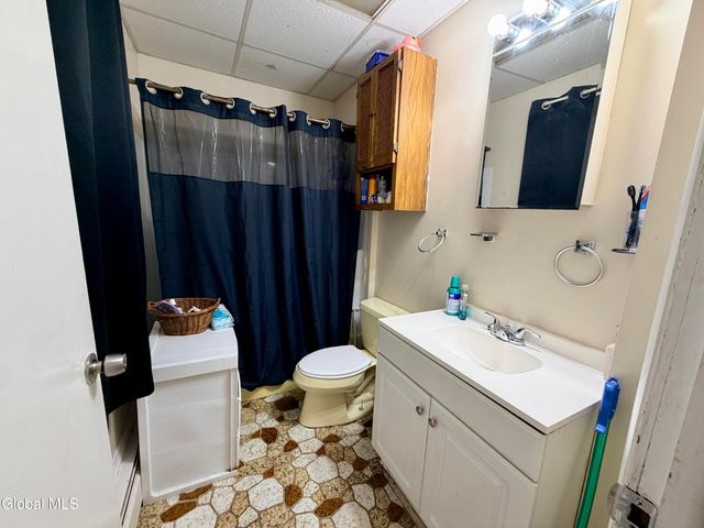 8 First Street, Waterford, NY 12188