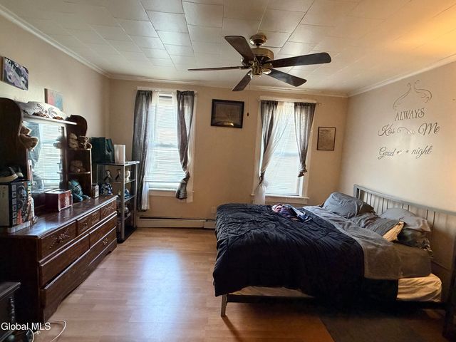 8 First Street, Waterford, NY 12188