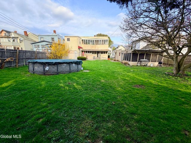 8 First Street, Waterford, NY 12188