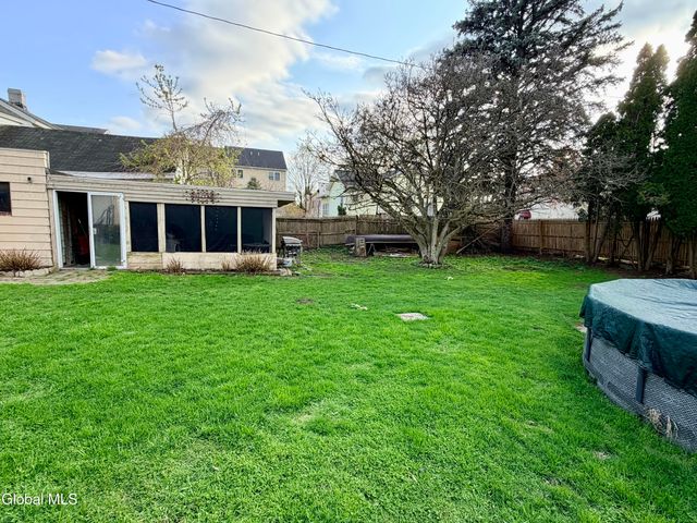 8 First Street, Waterford, NY 12188