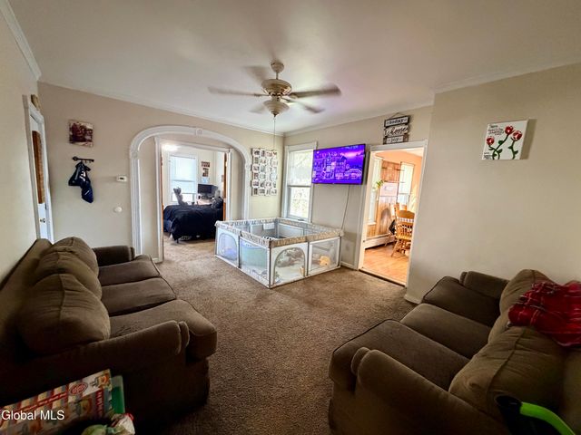 8 First Street, Waterford, NY 12188