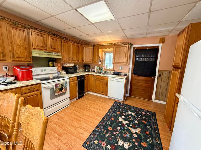 8 First Street, Waterford, NY 12188