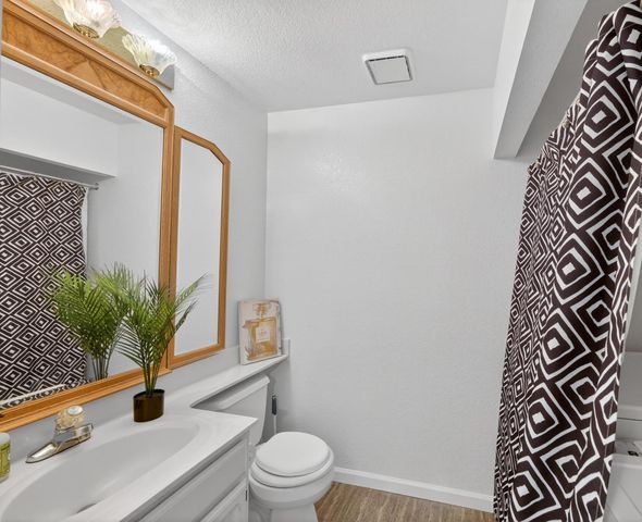 4049 San Juan Ave, Fair Oaks, CA 95628