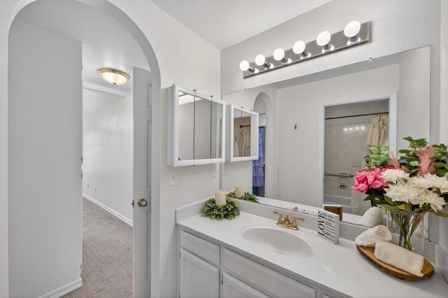 4049 San Juan Ave, Fair Oaks, CA 95628