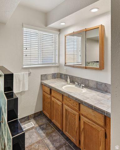 1284 S SUNDOWN AVE, Cedar City, UT 84720