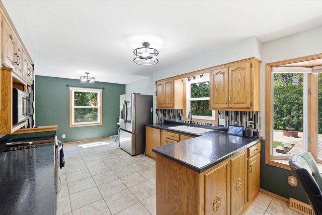 W169N9873 Nigbor DRIVE, Germantown, WI 53022