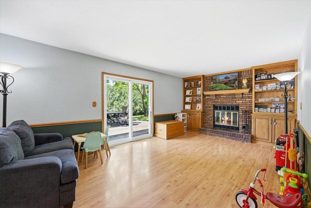 W169N9873 Nigbor DRIVE, Germantown, WI 53022