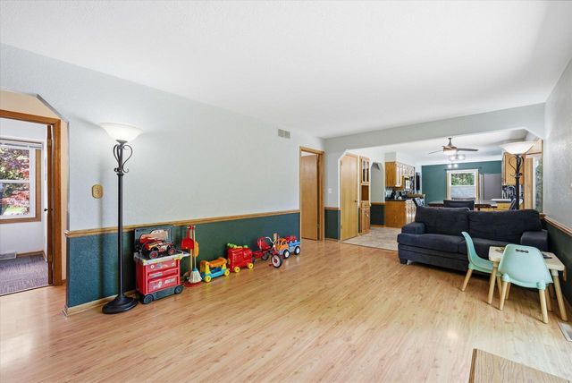 W169N9873 Nigbor DRIVE, Germantown, WI 53022