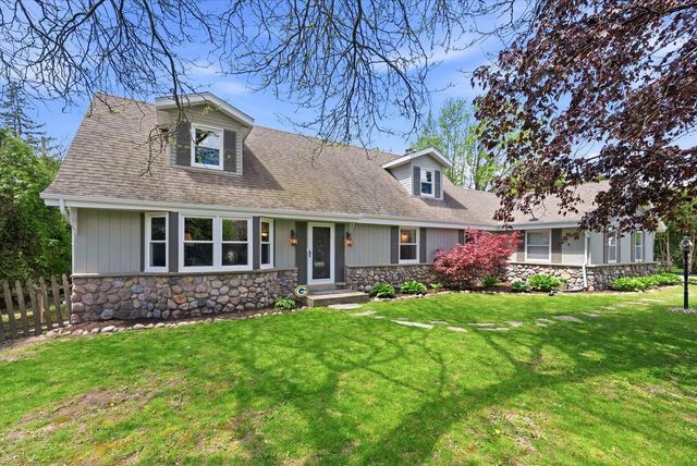 W169N9873 Nigbor DRIVE, Germantown, WI 53022