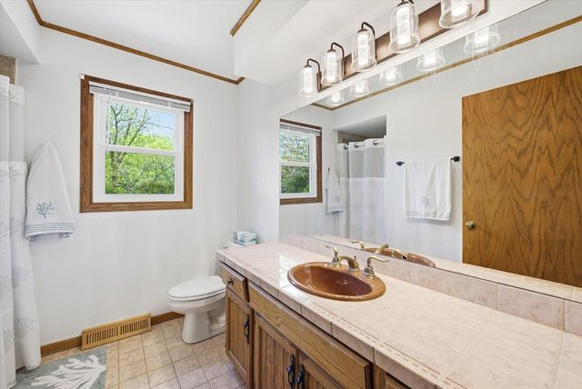W169N9873 Nigbor DRIVE, Germantown, WI 53022