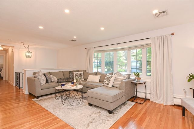 7 Lynch Ave, Dedham, MA 02026