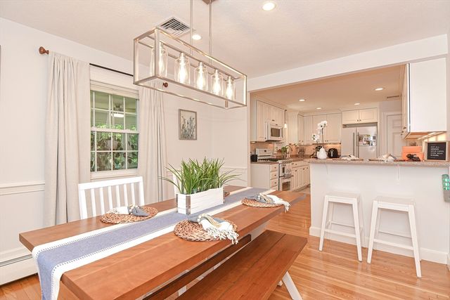 7 Lynch Ave, Dedham, MA 02026