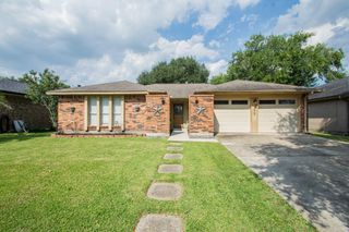 16707 Schooners Way, Friendswood, TX 77546