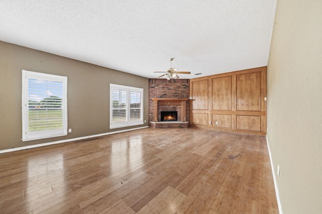 4005 Cavalier Drive, Rowlett, TX 75088