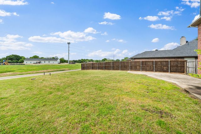 4005 Cavalier Drive, Rowlett, TX 75088