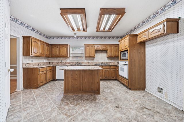 4005 Cavalier Drive, Rowlett, TX 75088