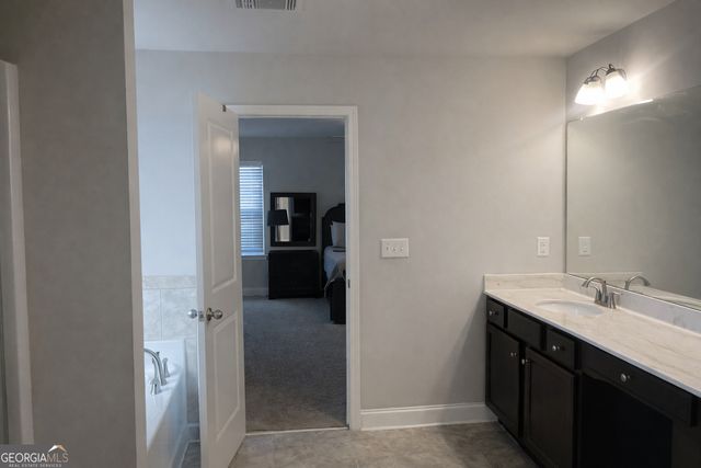 461 Lake Ridge Lane, Fairburn, GA 30213